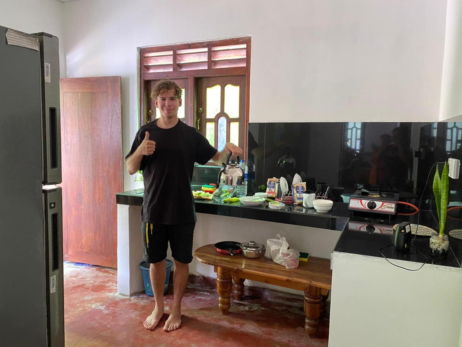 Aurora Midigama Hotel Ahangama Kültér fotó